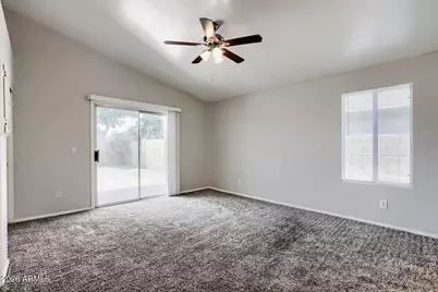 6747 E Melrose Street, Mesa, AZ 85215 - Photo 10
