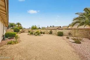 11409 S Shoshoni Dr, Phoenix, AZ 85044 - Photo 28