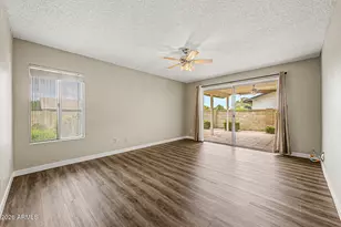 11409 S Shoshoni Dr, Phoenix, AZ 85044 - Photo 8
