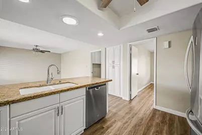 11409 S Shoshoni Drive, Phoenix, AZ 85044 - Photo 14