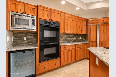1302 E Captain Dreyfus Avenue, Phoenix, AZ 85022 - Photo 4
