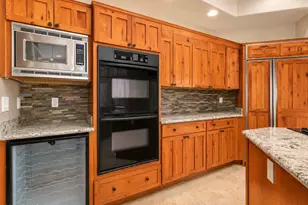 1302 E Captain Dreyfus Ave, Phoenix, AZ 85022 - Photo 4