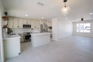 2541 N 50th Ln, Phoenix, AZ 85035 - Photo 4