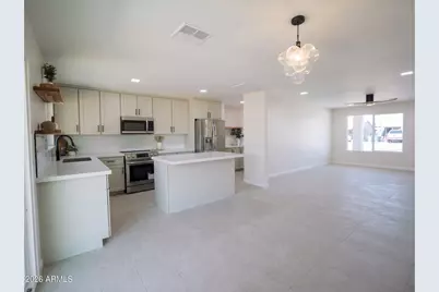 2541 N 50 Lane, Phoenix, AZ 85035 - Photo 2