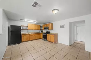 6616 W Cambridge Ave, Phoenix, AZ 85035 - Photo 10