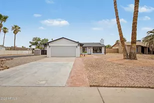 2577 E Sweetwater Ave, Phoenix, AZ 85032 - Photo 1