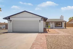 2577 E Sweetwater Ave, Phoenix, AZ 85032 - Photo 1