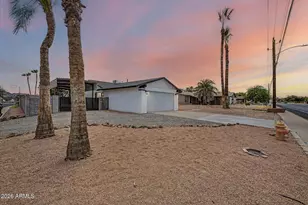2577 E Sweetwater Ave, Phoenix, AZ 85032 - Photo 24