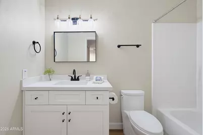 3033 N 39th Street #3, Phoenix, AZ 85018 - Photo 12