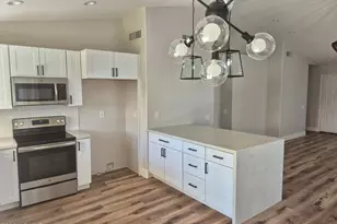 21 N Pueblo St, Gilbert, AZ 85233 - Photo 10