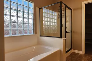 2736 E Sourwood Dr, Gilbert, AZ 85298 - Photo 14