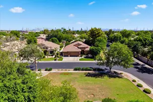 218 W Vinedo Ln, Tempe, AZ 85284 - Photo 6