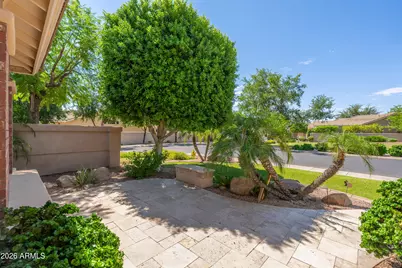 218 W Vinedo Lane, Tempe, AZ 85284 - Photo 14