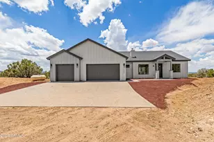 1945 Bella Vista Loop, Williams, AZ 86046 - Photo 2