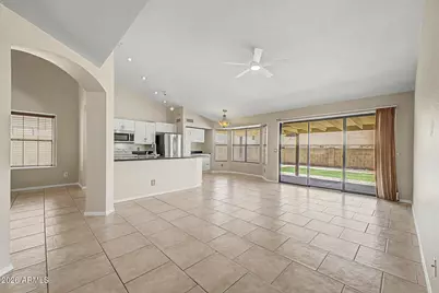 4575 W Oraibi Drive, Glendale, AZ 85308 - Photo 6