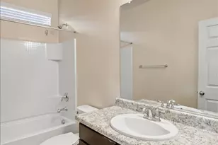 7119 W Golden Ln, Peoria, AZ 85345 - Photo 16