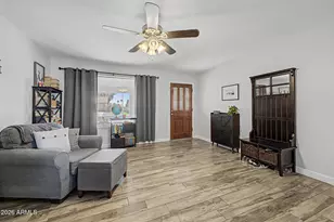 10422 S 44th St, Phoenix, AZ 85044 - Photo 8