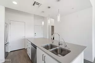 1130 N 2nd St, Phoenix, AZ 85004 - Photo 12