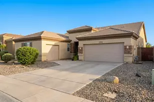 2395 S Whetstone Pl, Chandler, AZ 85286 - Photo 1