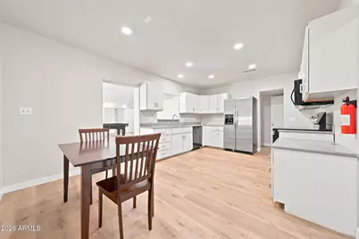 137 E Vista Del Cerro Drive, Tempe, AZ 85281 - Photo 10
