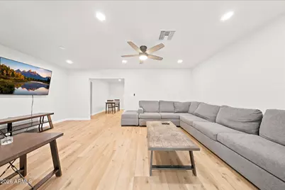 137 E Vista Del Cerro Drive, Tempe, AZ 85281 - Photo 6