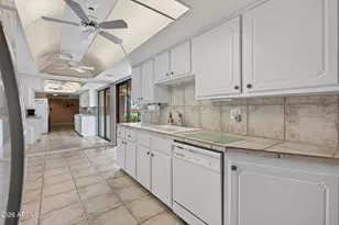12212 N Paradise Vlg Pkwy S, Phoenix, AZ 85032 - Photo 8