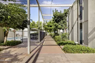 4401 N 40th St, Phoenix, AZ 85018 - Photo 24