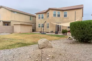 12217 W Daley Ln, Sun City, AZ 85373 - Photo 30