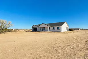 33112 W Dobbins Rd, Tonopah, AZ 85354 - Photo 2