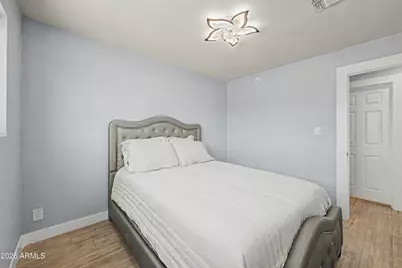 3639 W Lawrence Lane, Phoenix, AZ 85051 - Photo 18