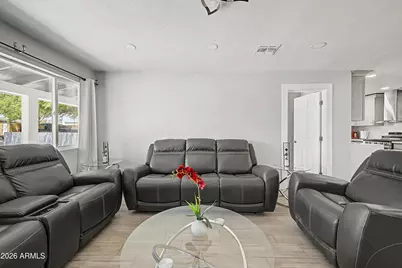 3639 W Lawrence Lane, Phoenix, AZ 85051 - Photo 8