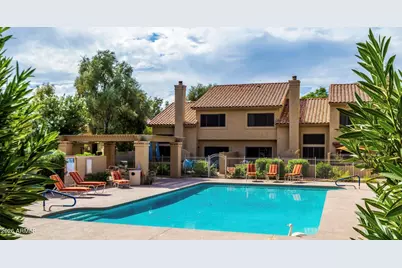 7729 E Joshua Tree Lane, Scottsdale, AZ 85250 - Photo 10