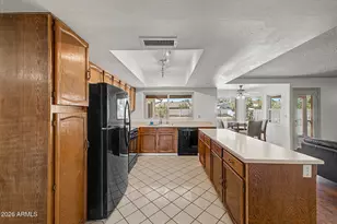 3054 W Tierra Buena Ln, Phoenix, AZ 85053 - Photo 16