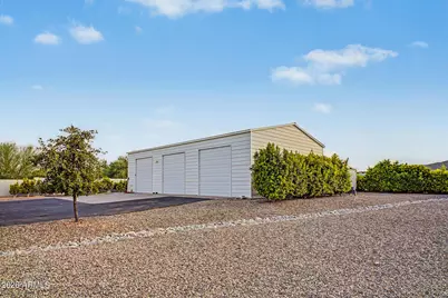5202 N 196th Avenue, Litchfield Park, AZ 85340 - Photo 2