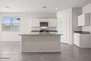 1566 E Fletcher Dr, Casa Grande, AZ 85122 - Photo 2