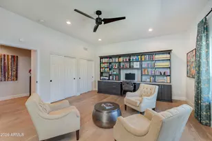 2409 E Solano Dr, Phoenix, AZ 85016 - Photo 14