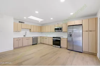 8608 E Whitton Avenue, Scottsdale, AZ 85251 - Photo 6