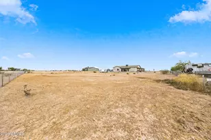 33201 W Siesta Way, Tonopah, AZ 85354 - Photo 32