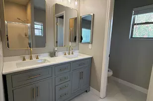 1015 S Val Vista Dr, Mesa, AZ 85204 - Photo 4