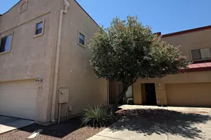 1015 S Val Vista Dr, Mesa, AZ 85204 - Photo 1