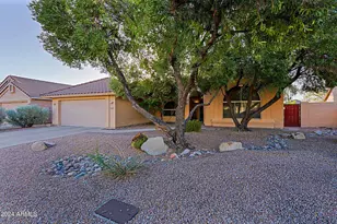 3846 N Kings Peak, Mesa, AZ 85215 - Photo 2