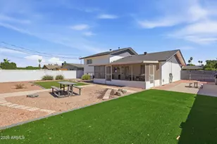 233 E Ellis Dr, Tempe, AZ 85282 - Photo 36