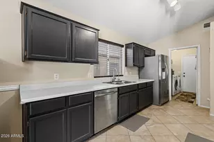 315 W Kelton Ln, Phoenix, AZ 85023 - Photo 10