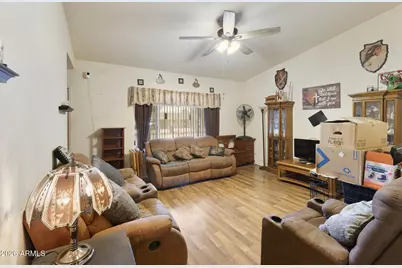 538 E Friar Avenue, Apache Junction, AZ 85119 - Photo 6