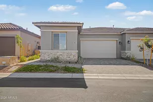 5572 N 205th Dr, Buckeye, AZ 85396 - Photo 1