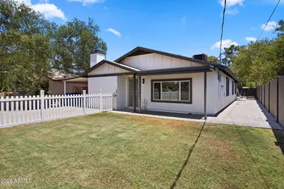 2609 N 28th Street, Phoenix, AZ 85008 - Photo 1