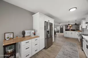 2609 N 28th St, Phoenix, AZ 85008 - Photo 8