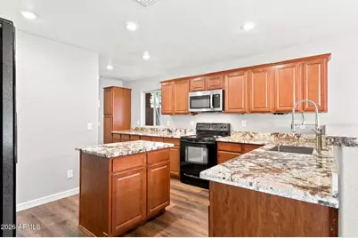 15086 W Heritage Oak Way, Surprise, AZ 85374 - Photo 12