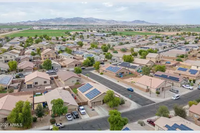25404 W Fremont Court, Buckeye, AZ 85326 - Photo 4