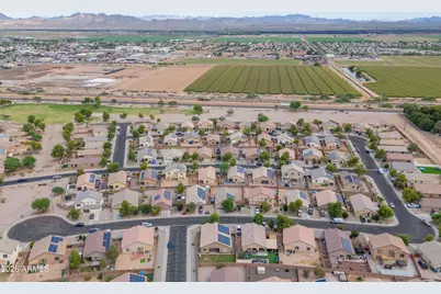 25404 W Fremont Court, Buckeye, AZ 85326 - Photo 10